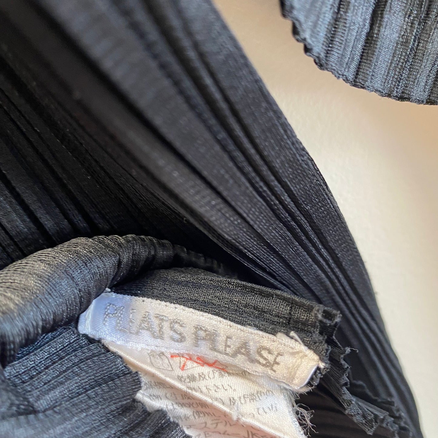 Issey Miyake Pleats Please 2004 Cropped Long Sleeve