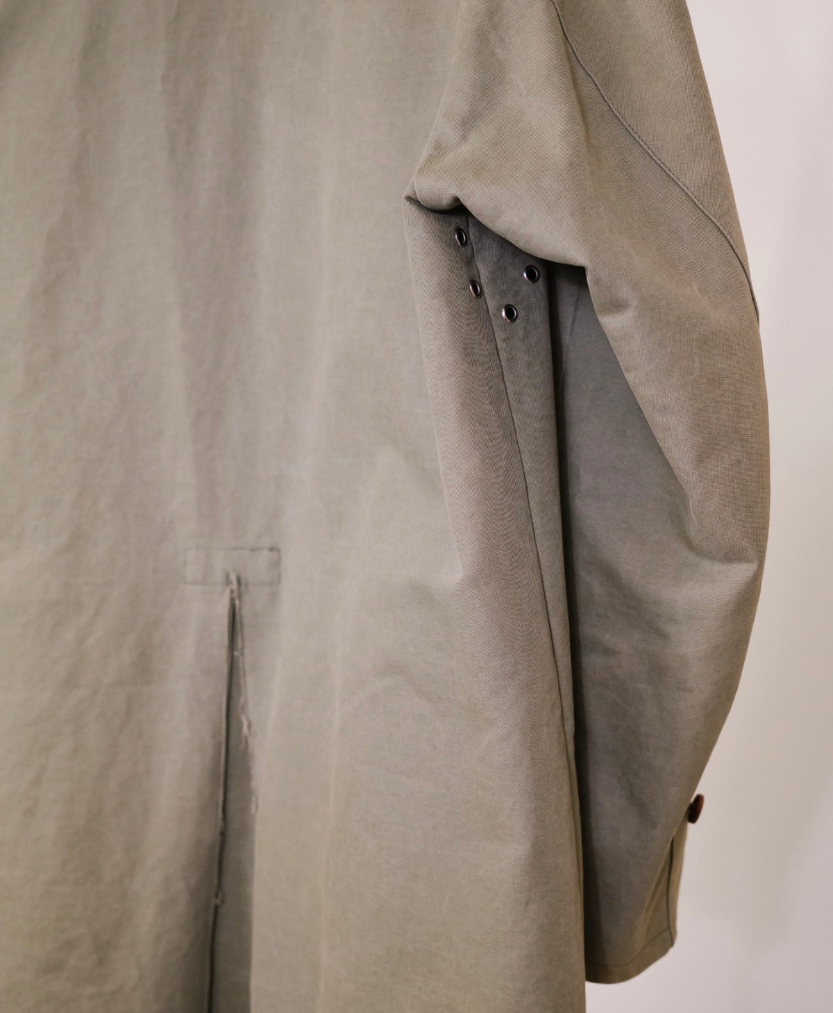 Auralee Raglan Coat