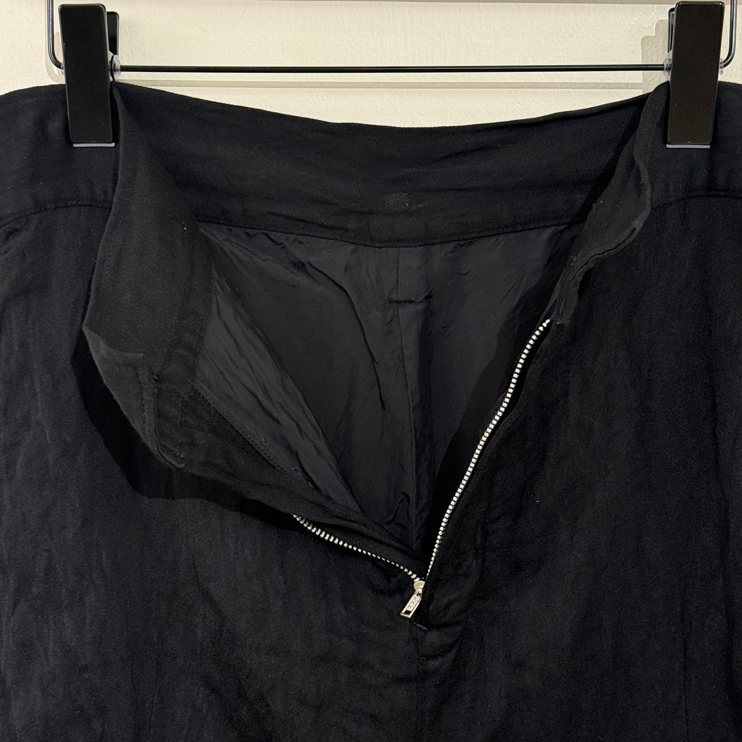Y's Textured Flare Skirt