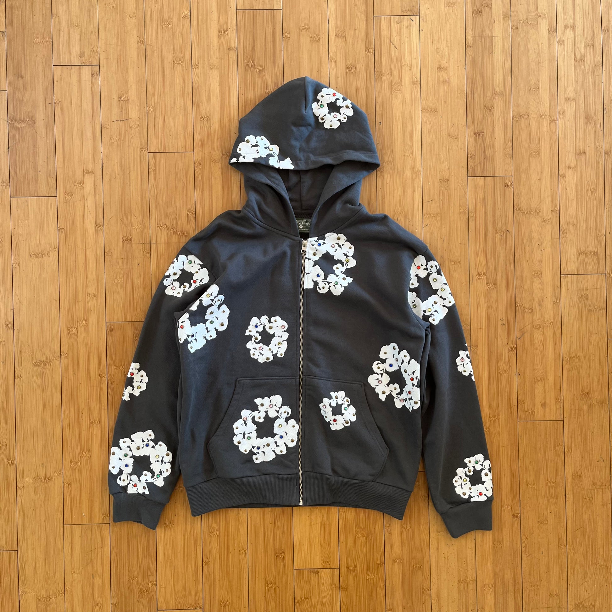 Denim Tears Rhinestone Wreath Zip-Up Hoodie – Rare Reserve Denim Tears Rhinestone Wreath Zip-Up Hoodie – Rare Reserve