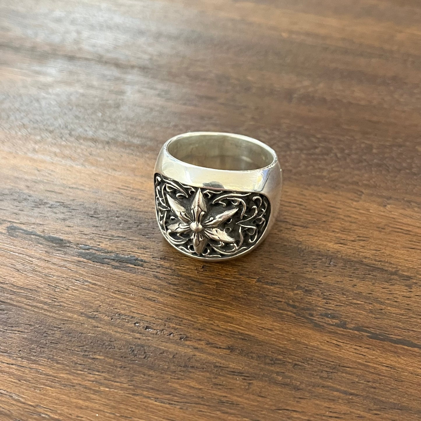 Chrome Hearts Star Oval Ring